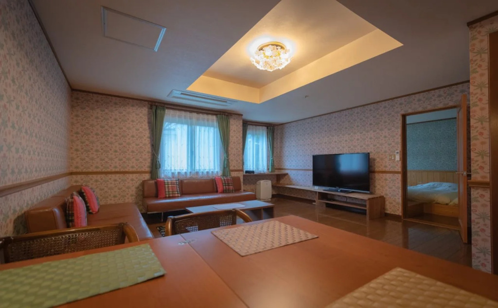 Bettei Himawari Japanese Traditional Cottages