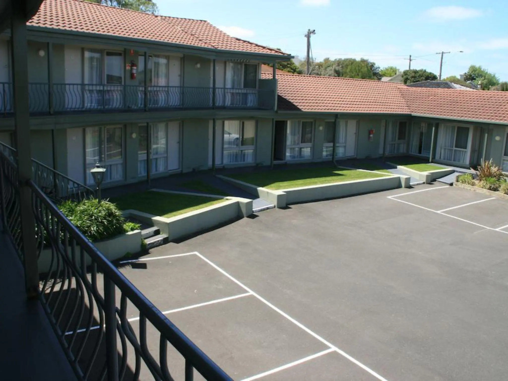 Atwood Motor Inn