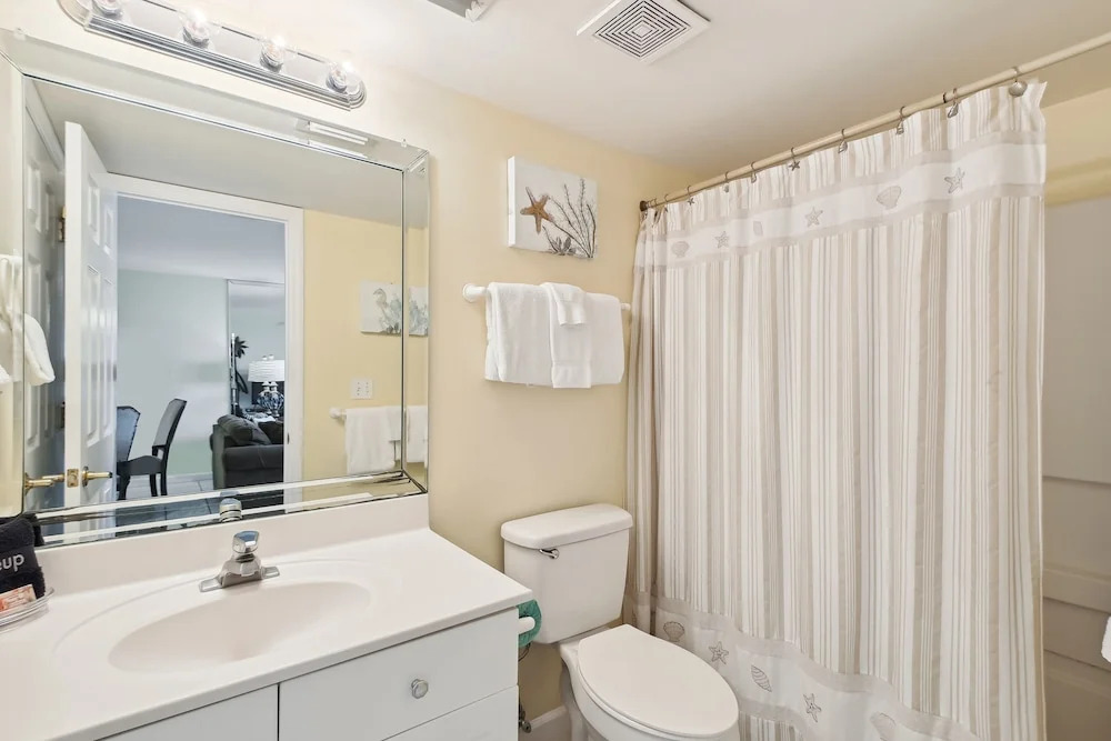 Seacrest 504 is a Gulf Front 2 BR on Okaloosa Island by RedAwning