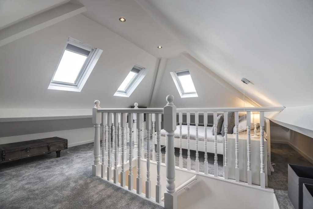 Mayfield House - 4 Bedroom House - Tenby