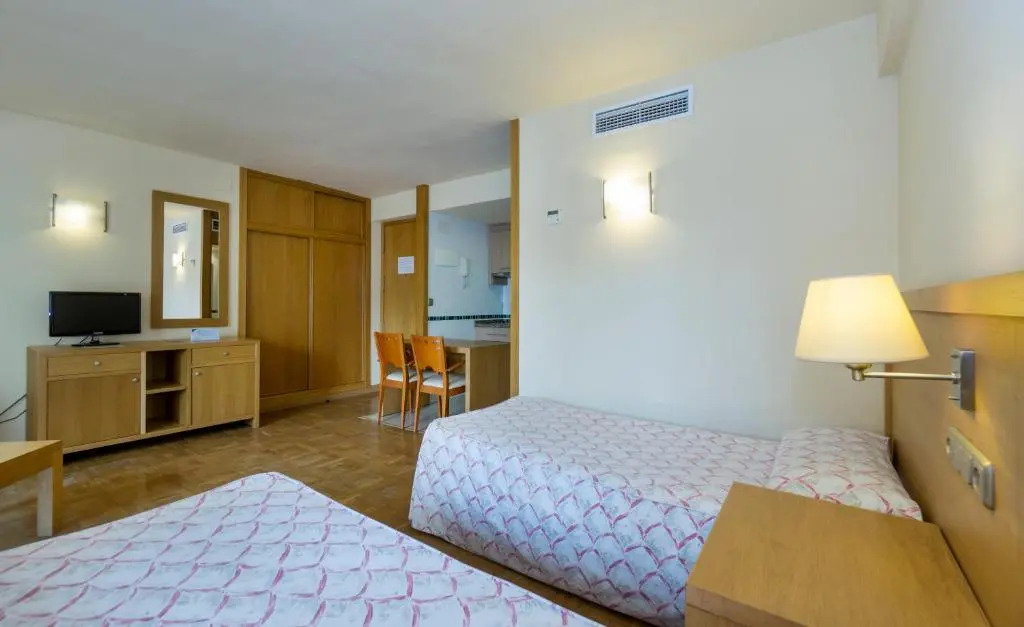 Apartamentos MS Puerto Marina, antes MS Pepita