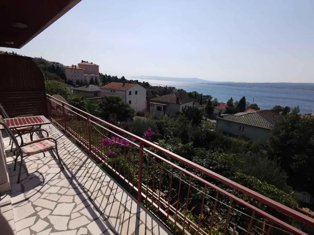 Apartment in Crikvenica 40895