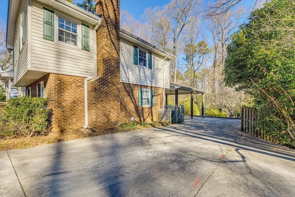 Home 1 Mi to Dtwn Cary! Easy Commute to Triangle