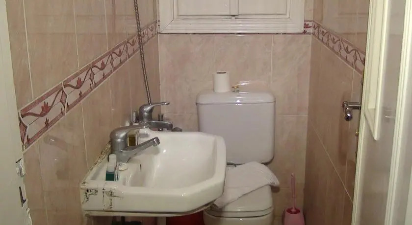 Maamoura Beach Family Apartment 1