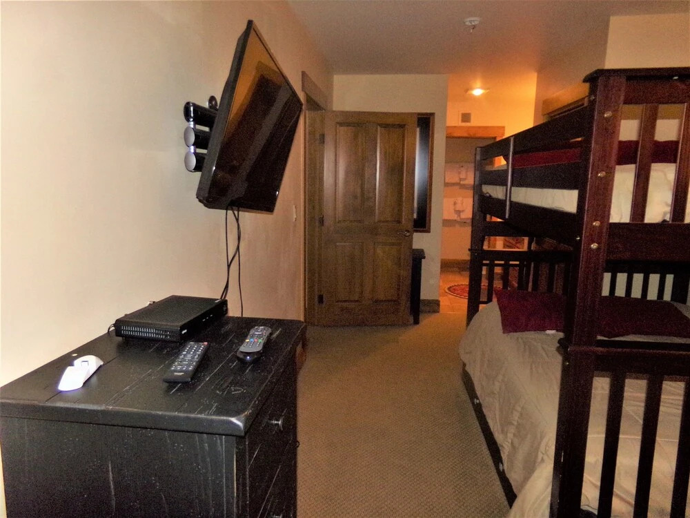 Springs 2 bed 3 bath Murphy SPDW 2 Br condo by RedAwning