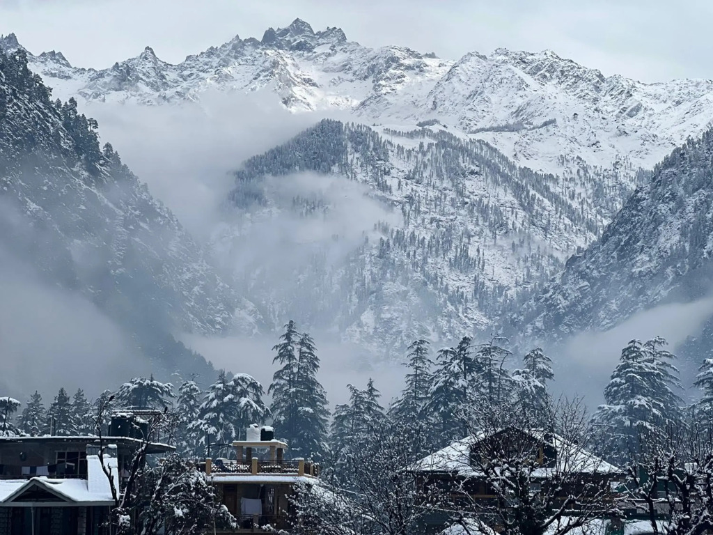 Blue star homestay kasol