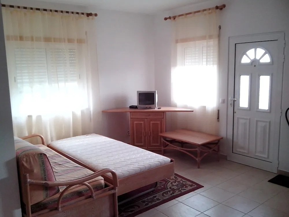Remarkable 1-bed Apartment in Olhos de Agua