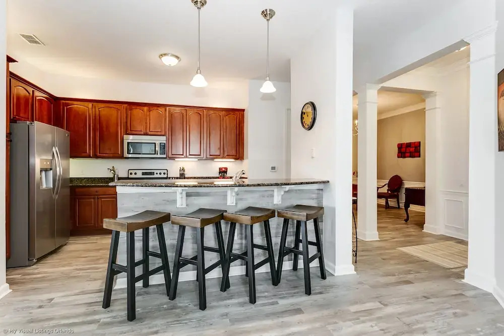 A Perfect Home for Your Family or Business! Just Steps From Convention Center 3br/3b #3vc024