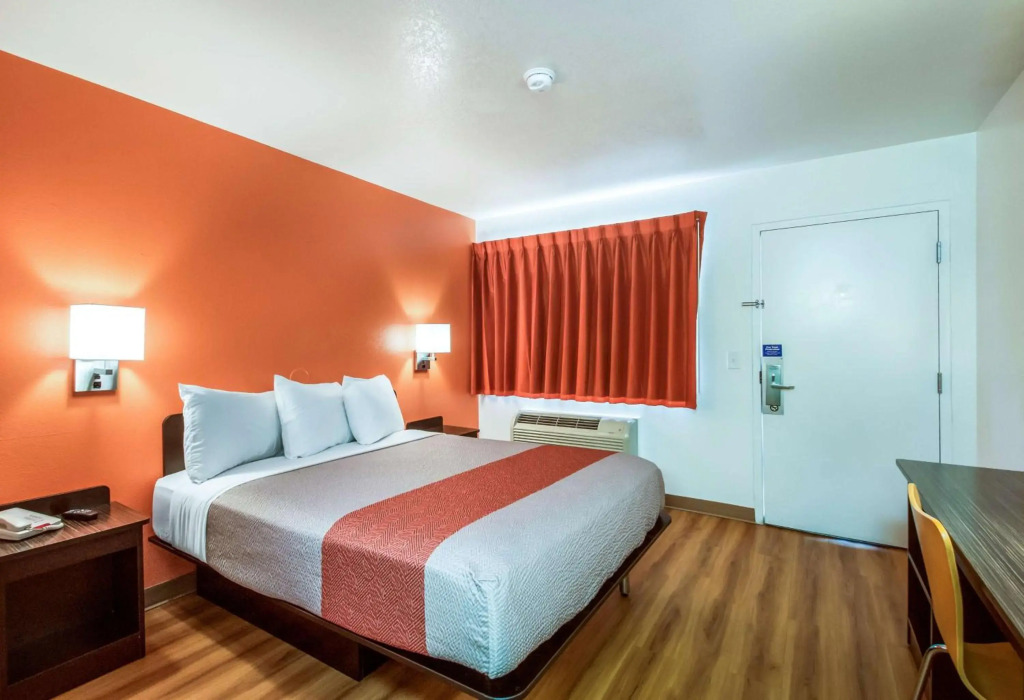 Motel 6-Youngtown, AZ - Phoenix - Sun City