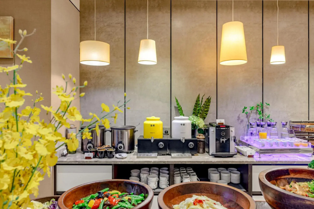 Home Inn Selected Xi'an City Wall Chaoyangmen Metro Station Hotel