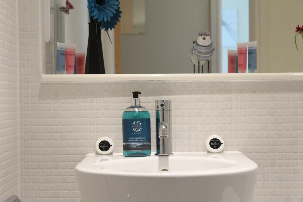 South Quay Apartment Two