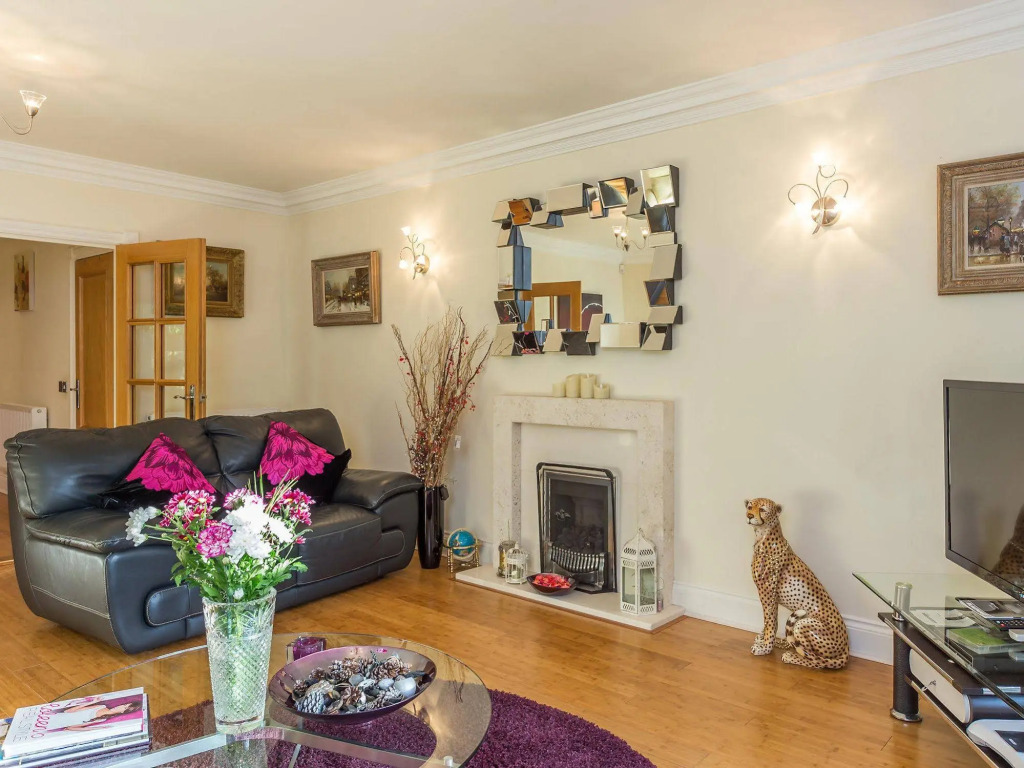 Quay Holidays - Canford Cliffs