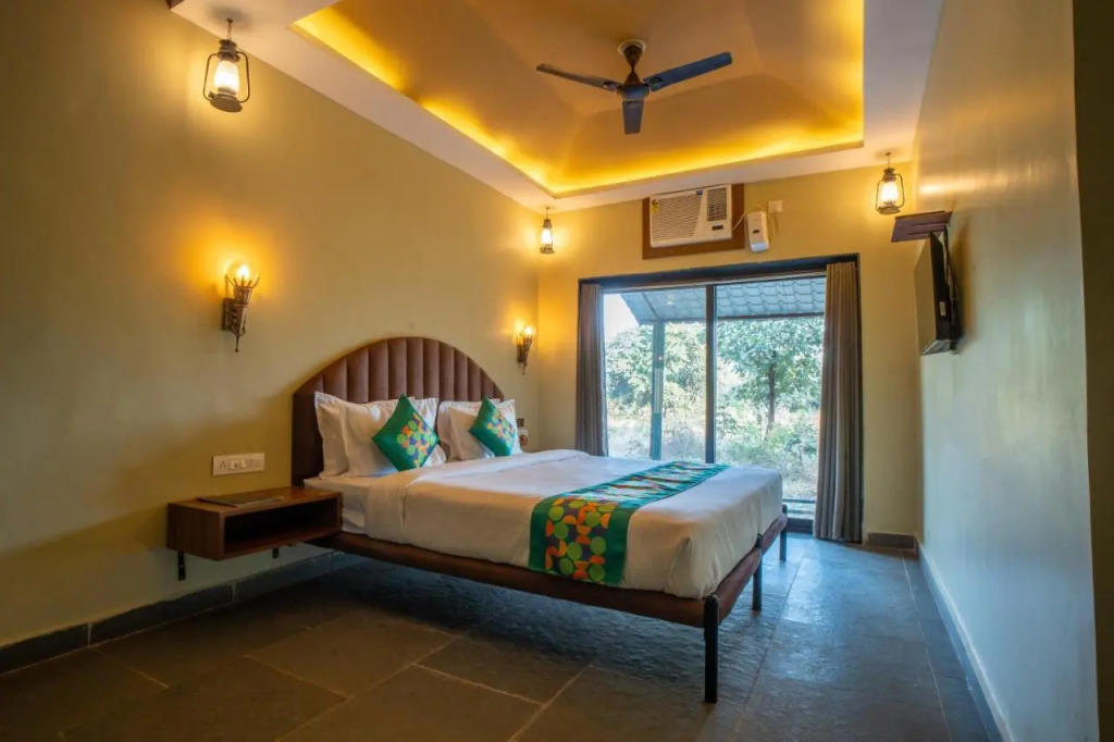 Treebo Premium Mowglis Den, Pench Tiger Reserve, Turia