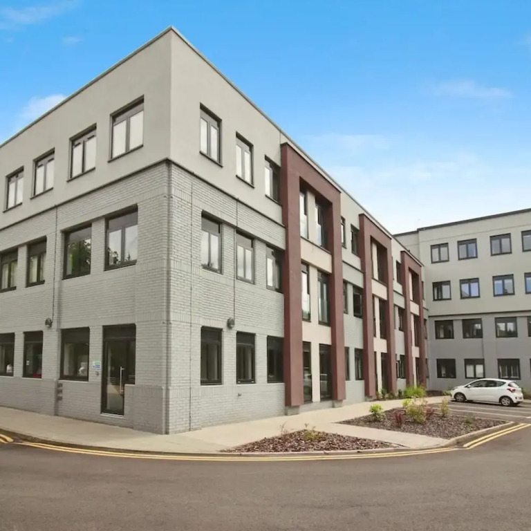 Modern Comfort 1 Bed Apartment Broadoaks, Sulihull