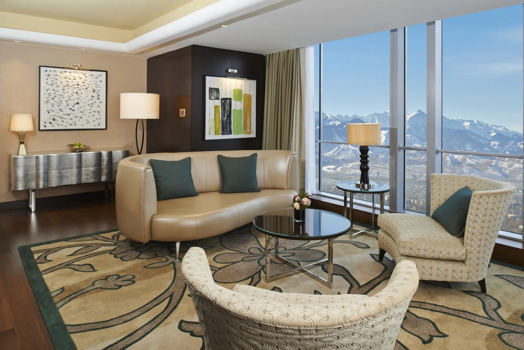 Отель Ritz-Carlton Алма-Ата