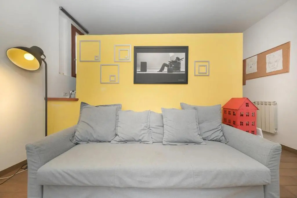 Mondrian House
