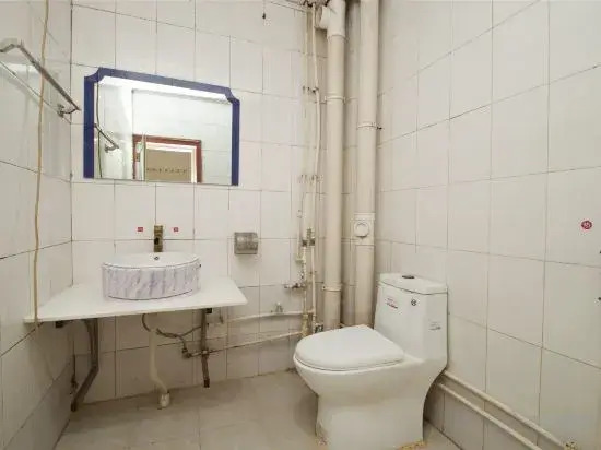 Linyi Riverside Business Hotel