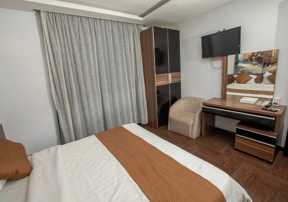 Mera Park Hotel