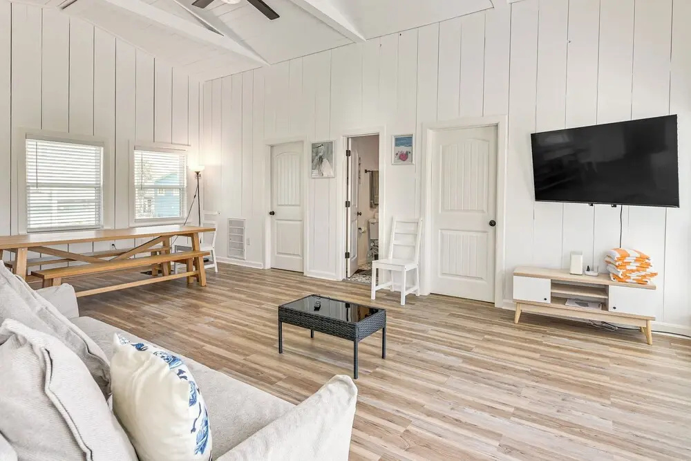 Walk to Beach & State Park: Texas Gulf Coast Home