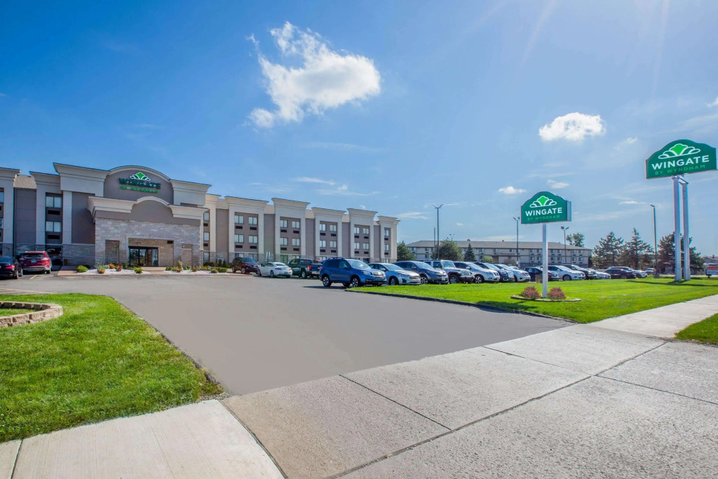 Wingate by Wyndham Detroit Metro Airport