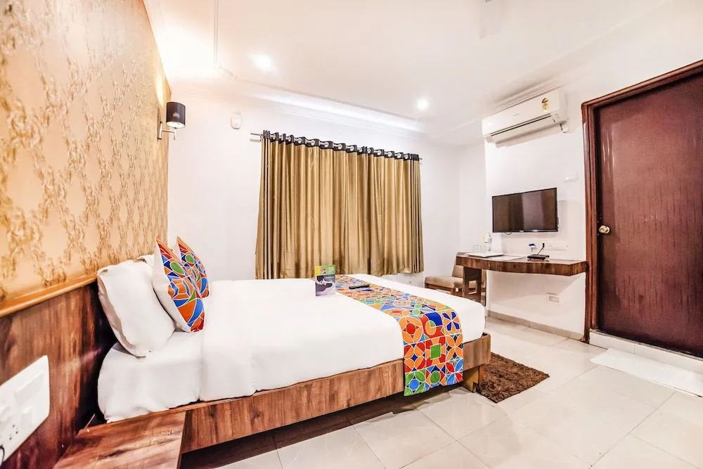 Hotel Varsha Palace