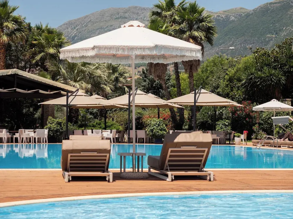 Nia Boutique Hotel by Rapos Resort