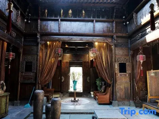 Ruiqi Xiangyun Inn