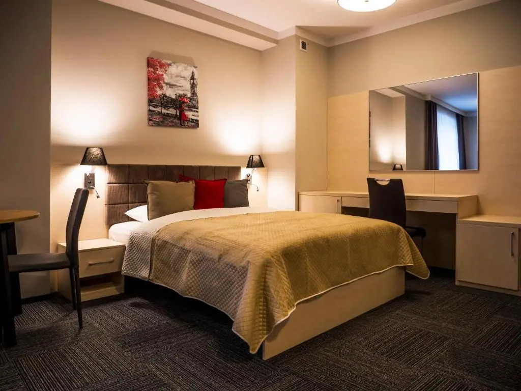 Aparthotel CENTRUM Gliwicka 18