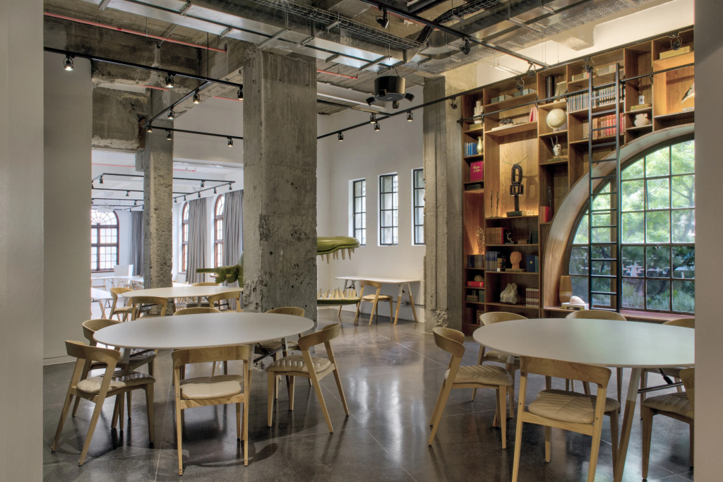 Gorgeous George by Design Hotels ™