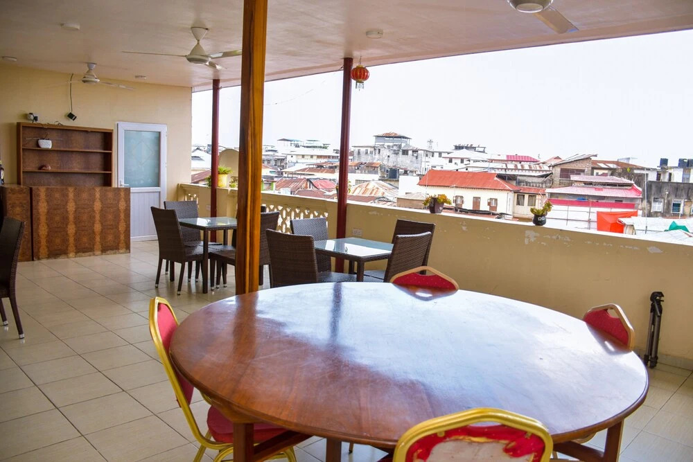 Red Sun Hotel
