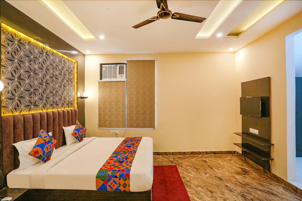 FabHotel Occazia Palace