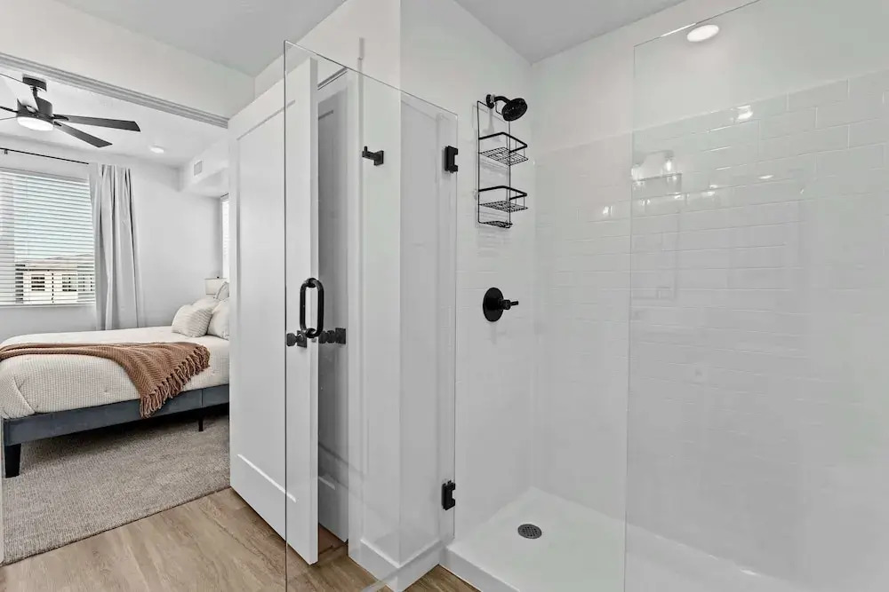Terra Vista Stay for 8