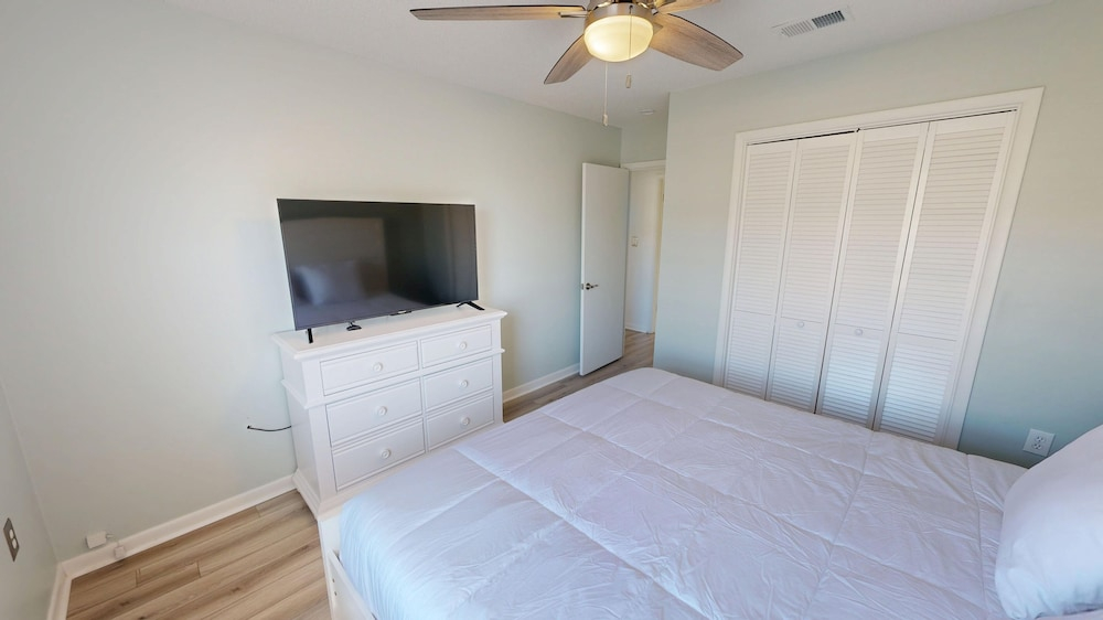 Coastal Comfort 3 Bedroom Townhouse