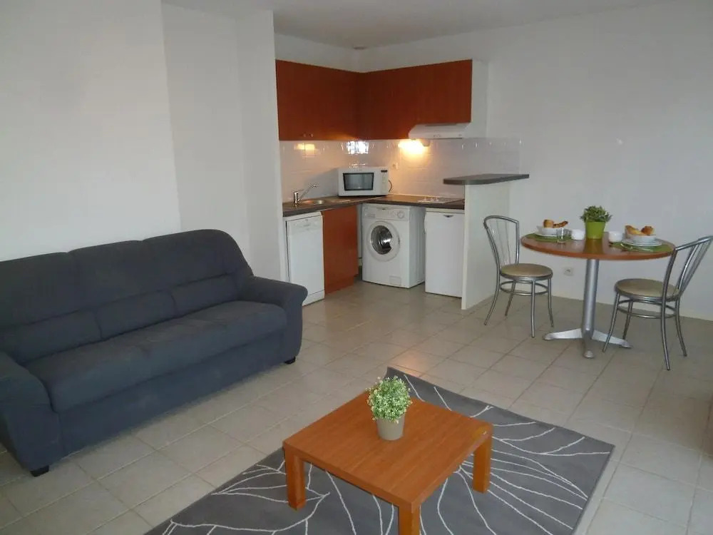 Appart'City AIX EN PROVENCE FUVEAU