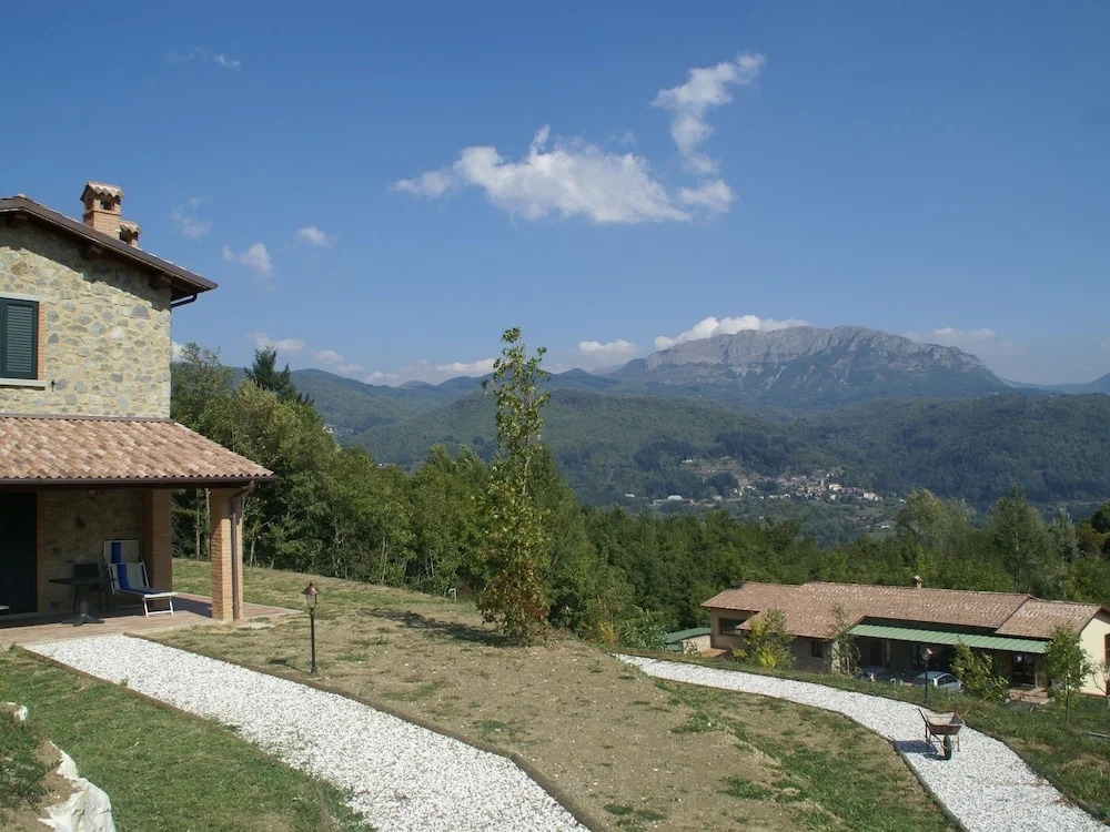 Scenic Home in Camporgiano With Swimming Pool