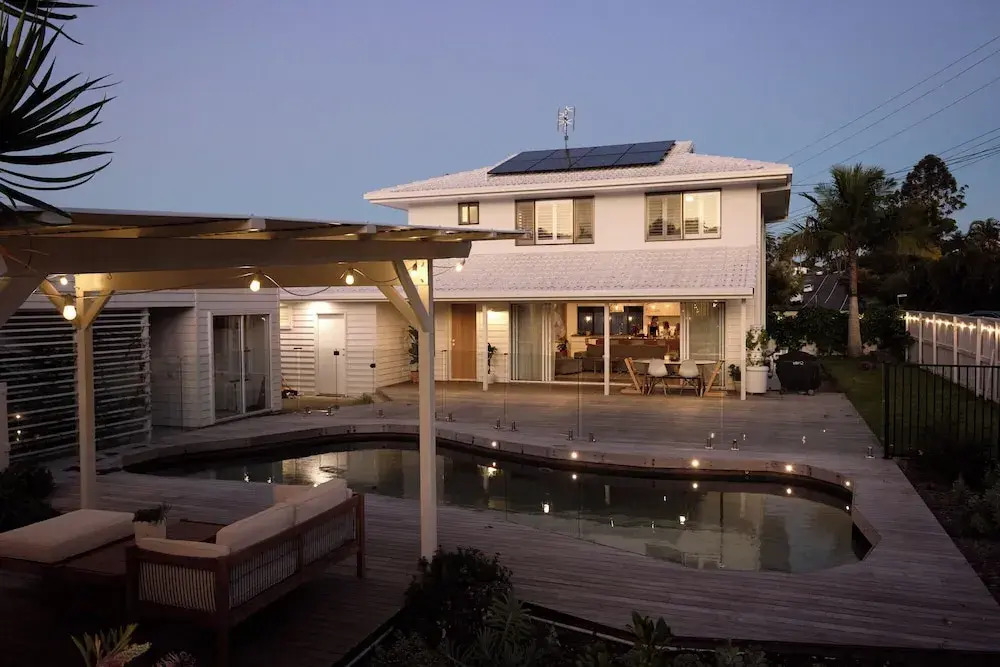Tugun Retreat - 5BRM Home with Pool