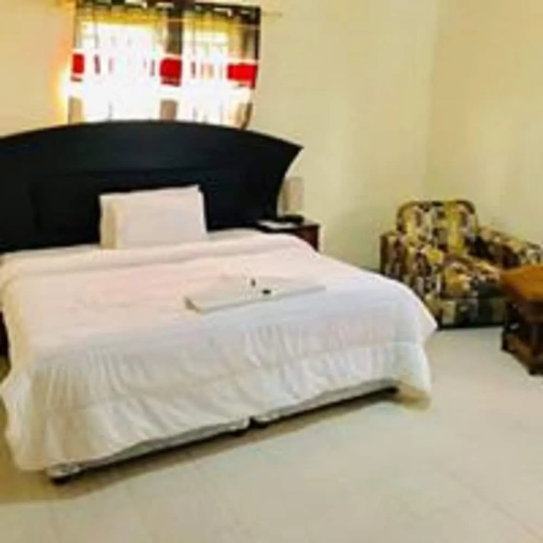 Moyo lodge