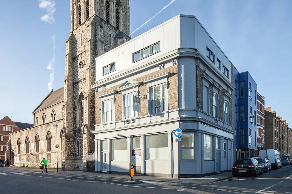 Fantastic Modern 2 Bed Apartment in Shadwell