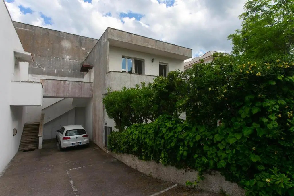 M166 - trilocale con aria condizionata a 50 mt dal mare