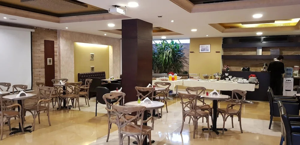Caesars Park Hotel