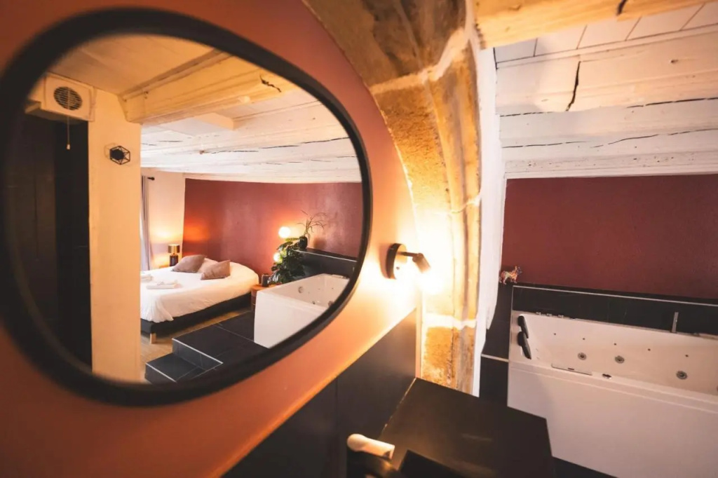 Majord'Home Spa 4*- Le Macaron -Cœur Vieille Ville
