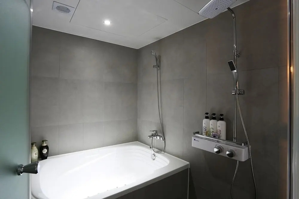Seocheon Moonlight Night Hotel