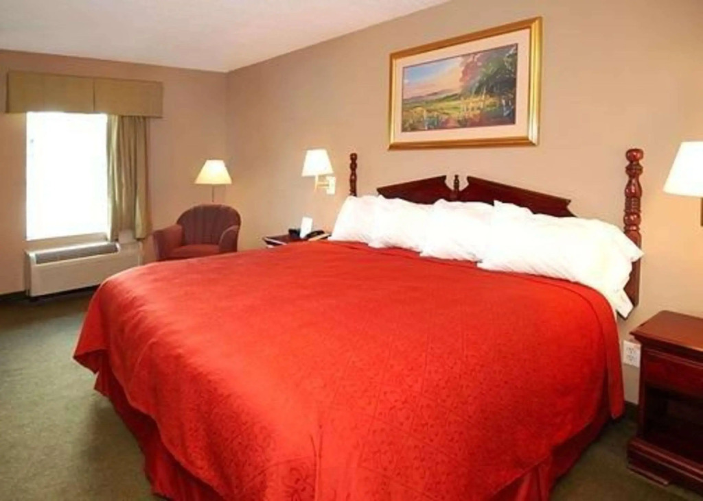 Econo Lodge Inn & Suites Ocean Springs - Biloxi