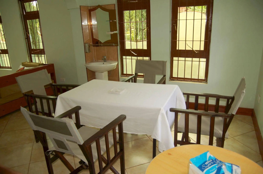 Ngorongoro Villa and Restaurant