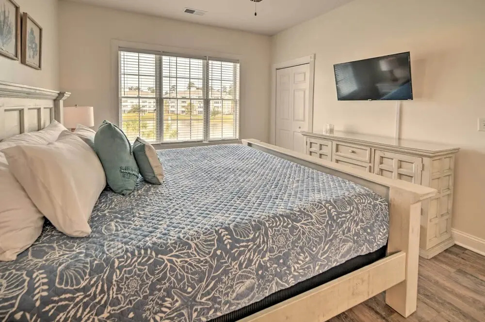 Myrtle Beach Resort Retreat w/ Pool & Pond Views!