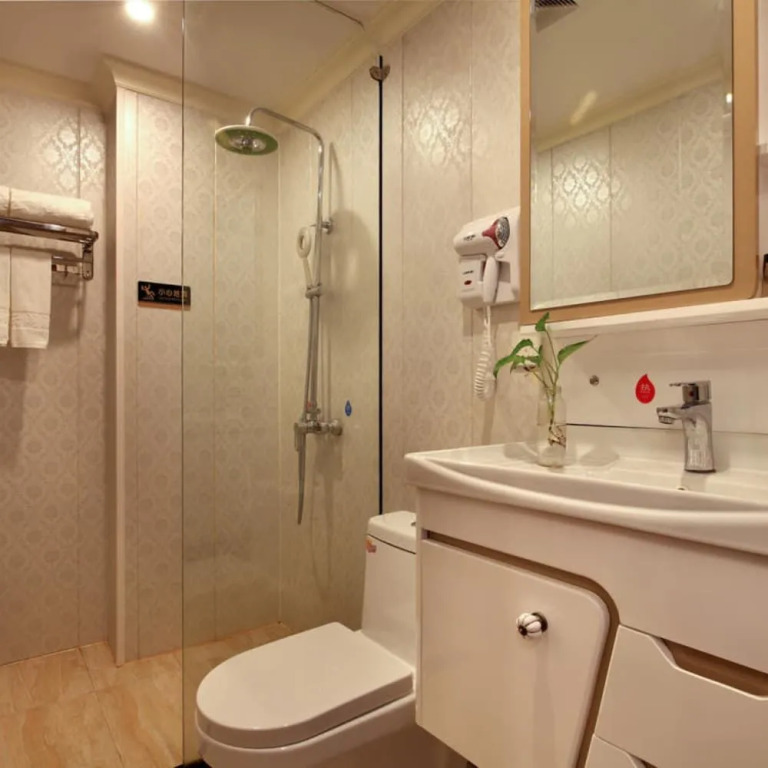 Qingyunge Hotel