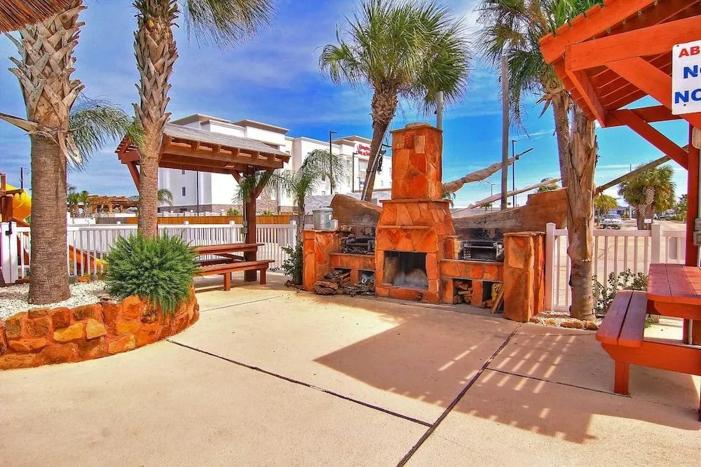 Happy Harbor - 3 Br Condo