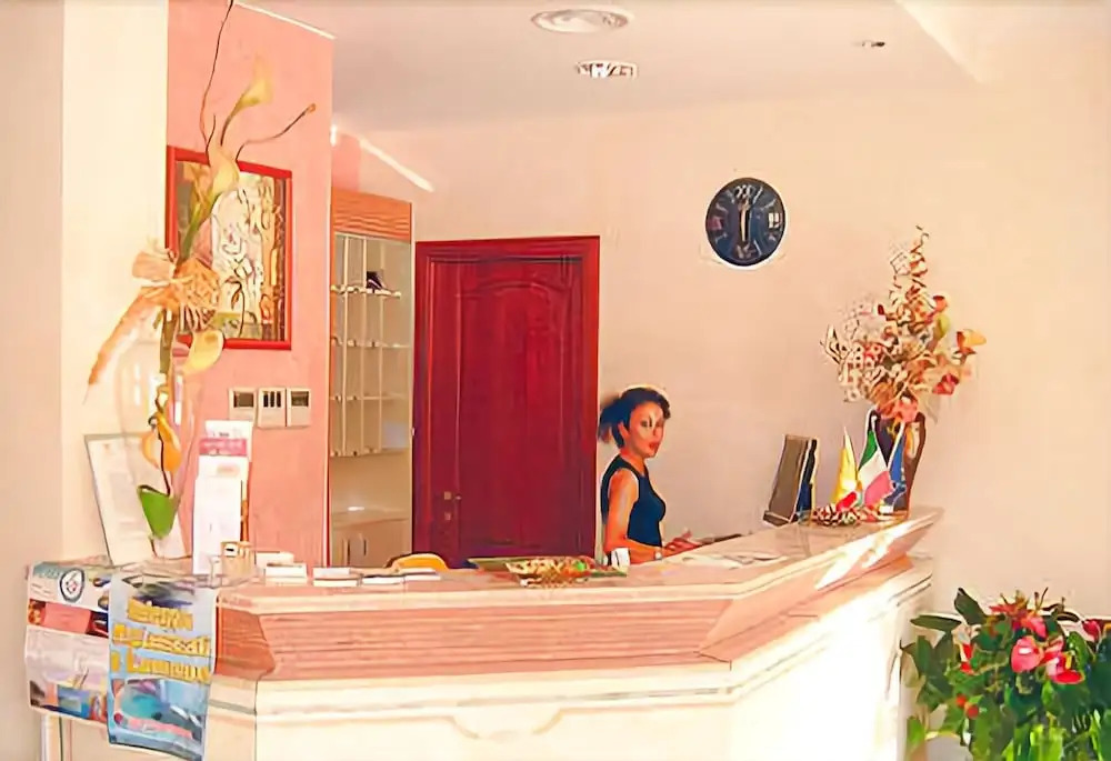 Helios Hotel