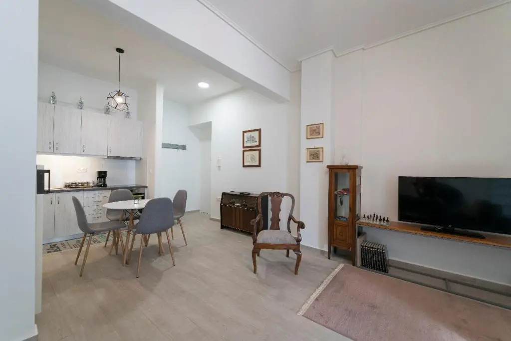 Piraeus_Faliro_Cosy apartment