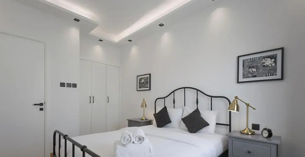 LUX The Serene Springs Villa